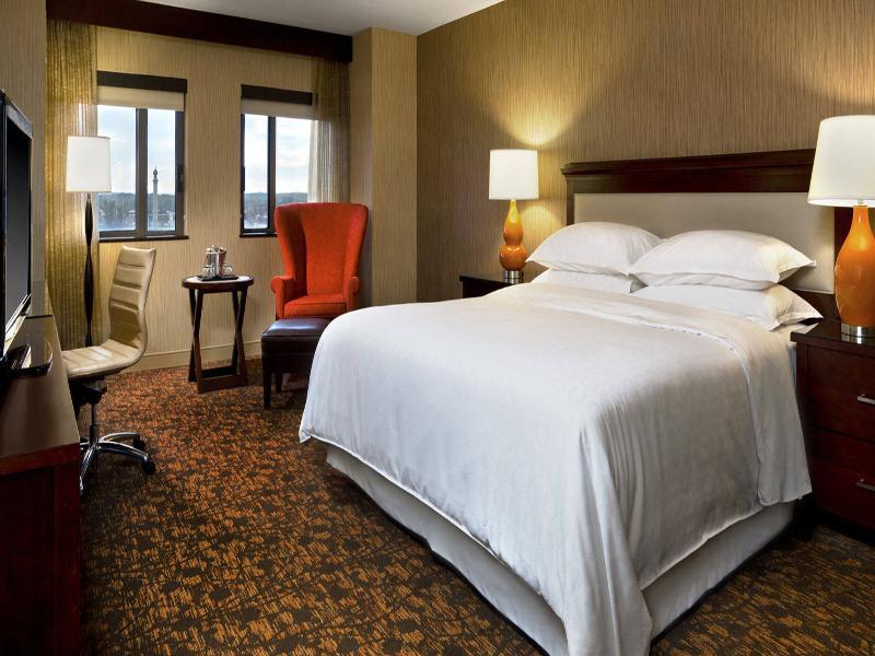 Sheraton Springfield Monarch Place Hotel Exterior photo