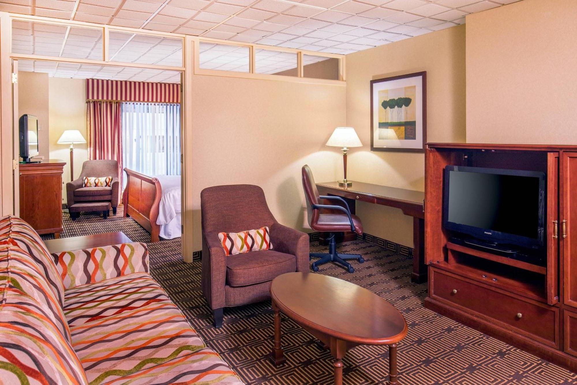 Sheraton Springfield Monarch Place Hotel Exterior photo